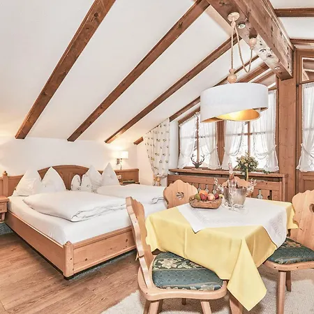 Haus Theresa Apartment